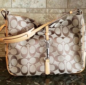 Coach 6091 Signature Hamptons W Clip Tan handbag